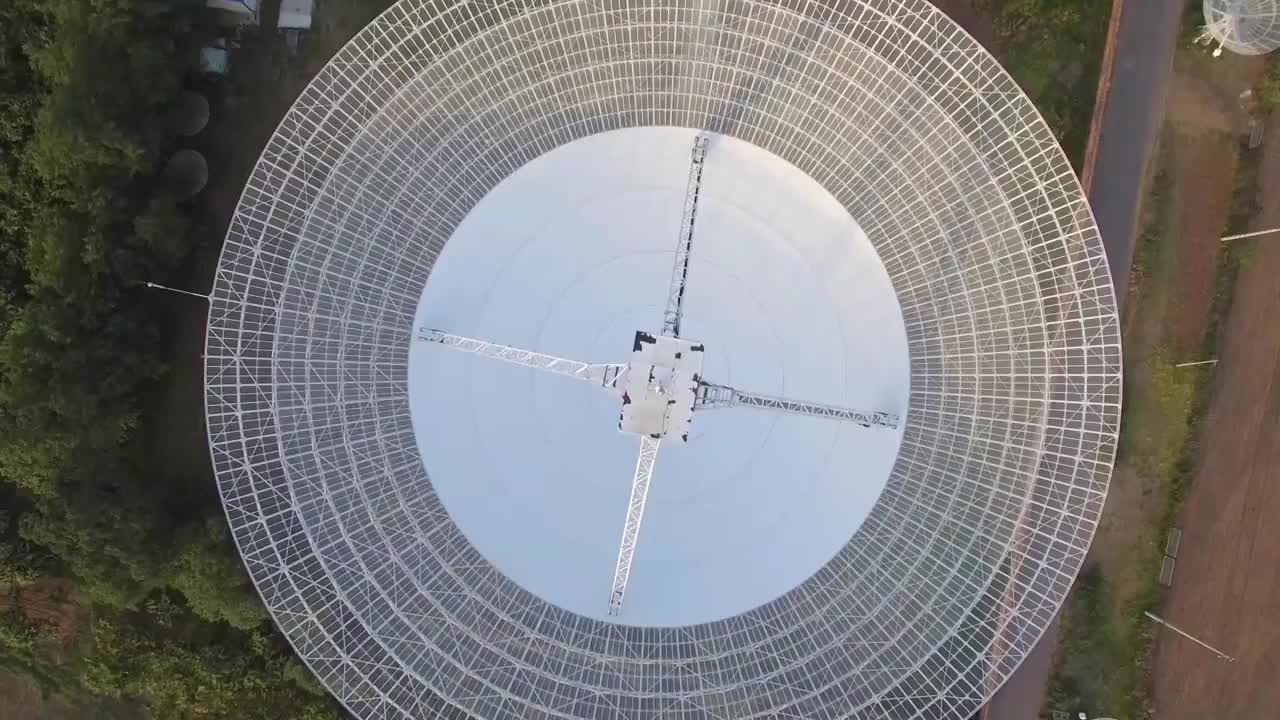 北京天文台密云观测站50米射电天线视频素材