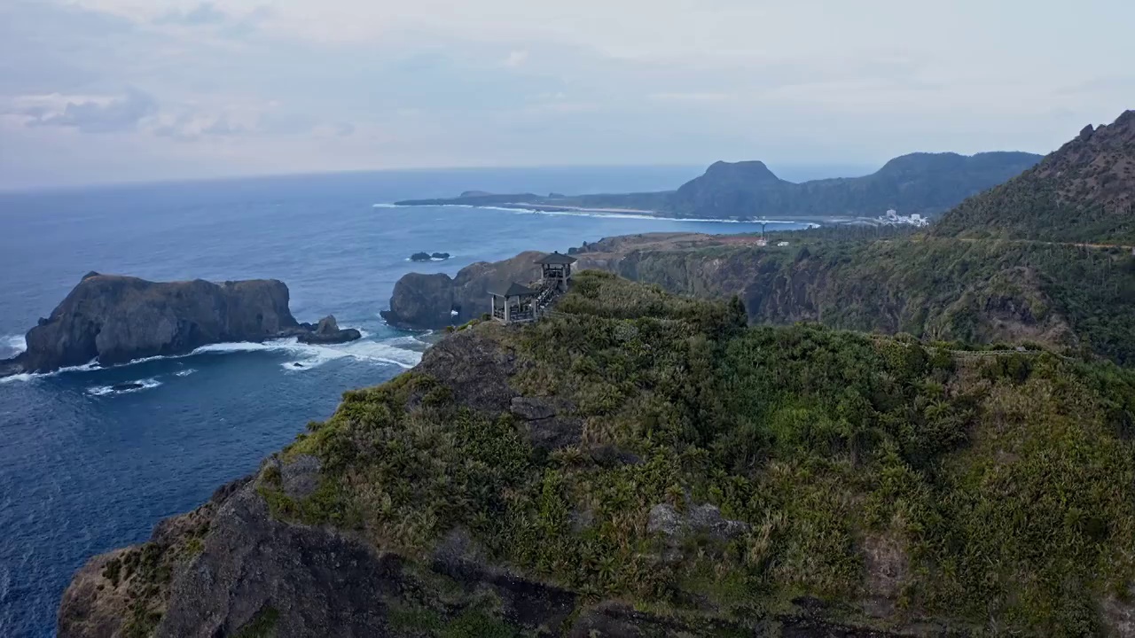 航拍秀美的海岛风光景象视频下载