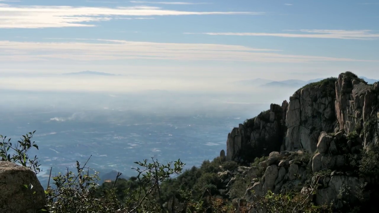 4k高清视频泰山风景区俯瞰泰山景色泰山山脉视频素材