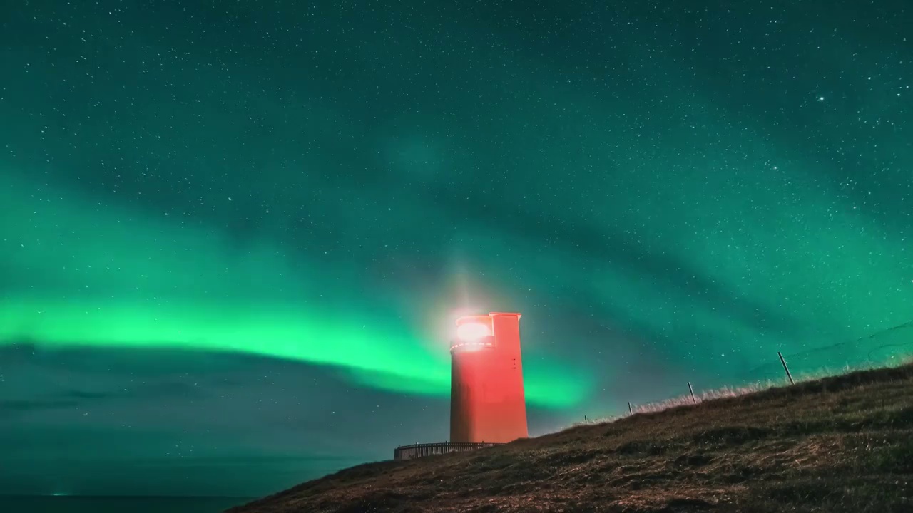 4K，冰岛，极光，灯塔，星空，北极光，胡萨维克视频素材