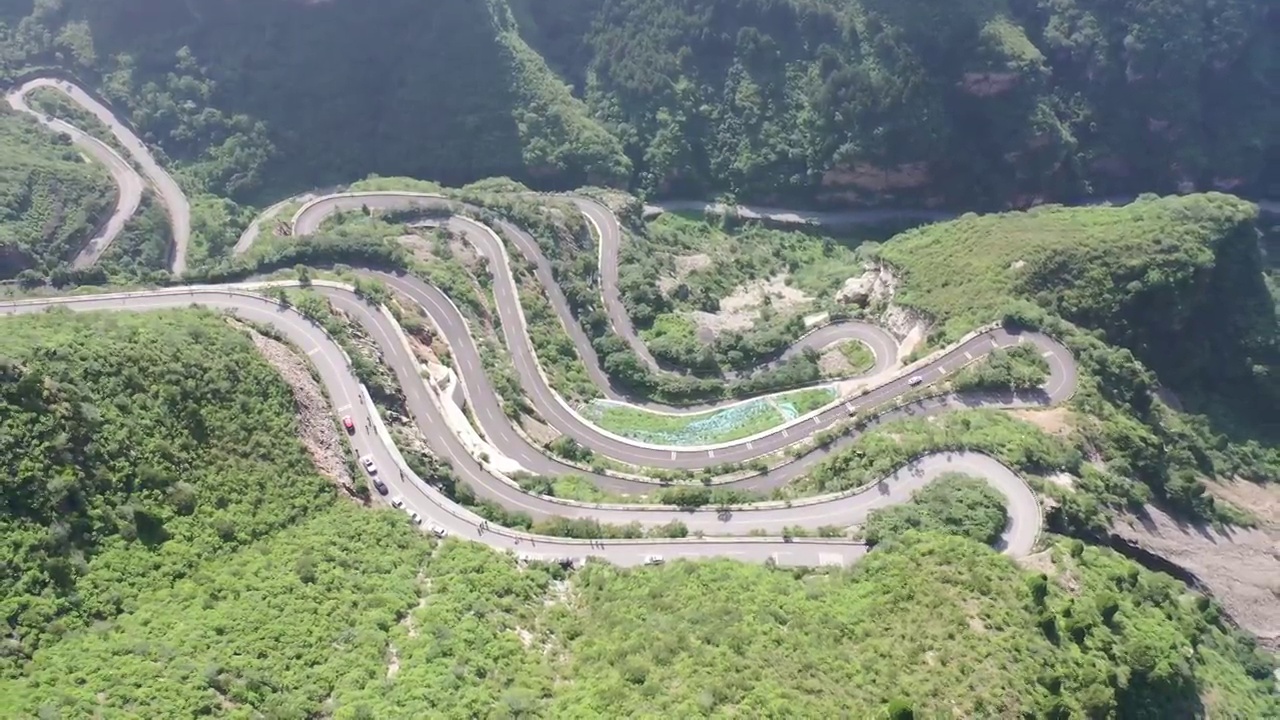 北京郊区盘山公路视频素材