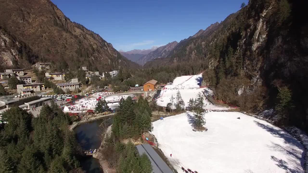 四川毕棚沟风景区滑雪场视频素材