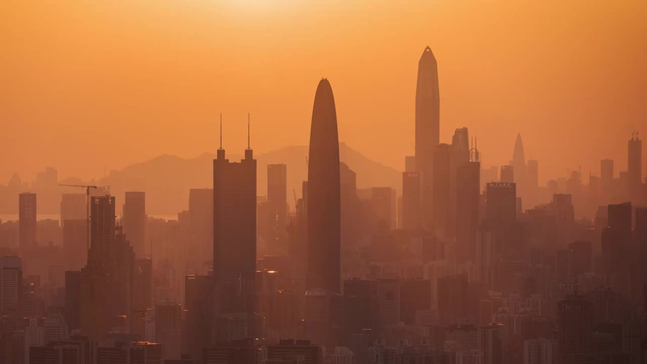 深圳高楼群视角下的太阳下山及城市夜景视频下载