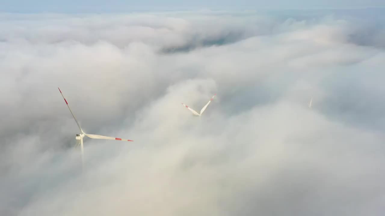 云雾里的风车视频下载