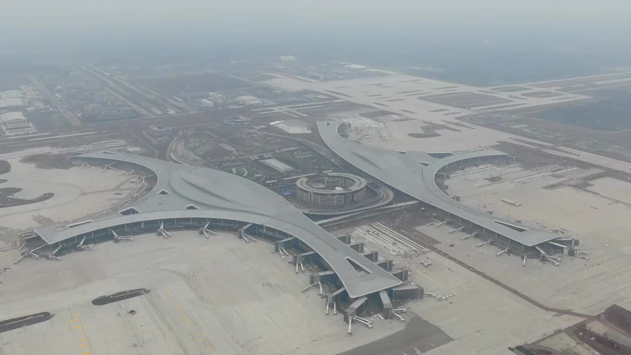 整体修建完毕的天府新机场视频素材