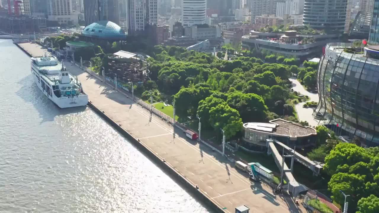 晴朗天气 蓝天白云 上海北外滩 下午 航拍 实时4K视频下载