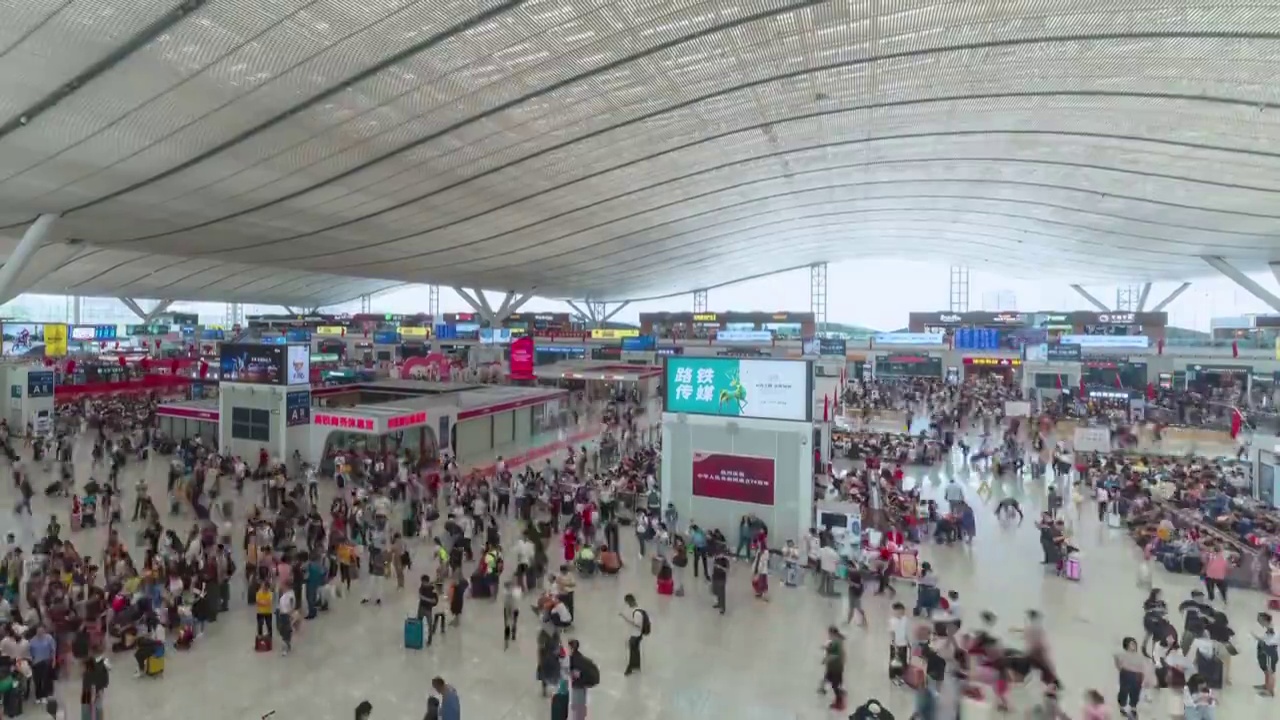 室内 流动的人群 深圳北站 4K延时摄影视频视频素材