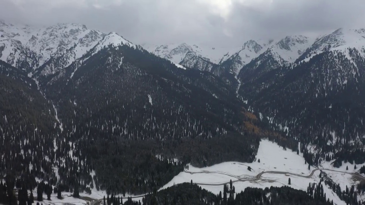 新疆昌吉江布拉克景区的冬天视频素材