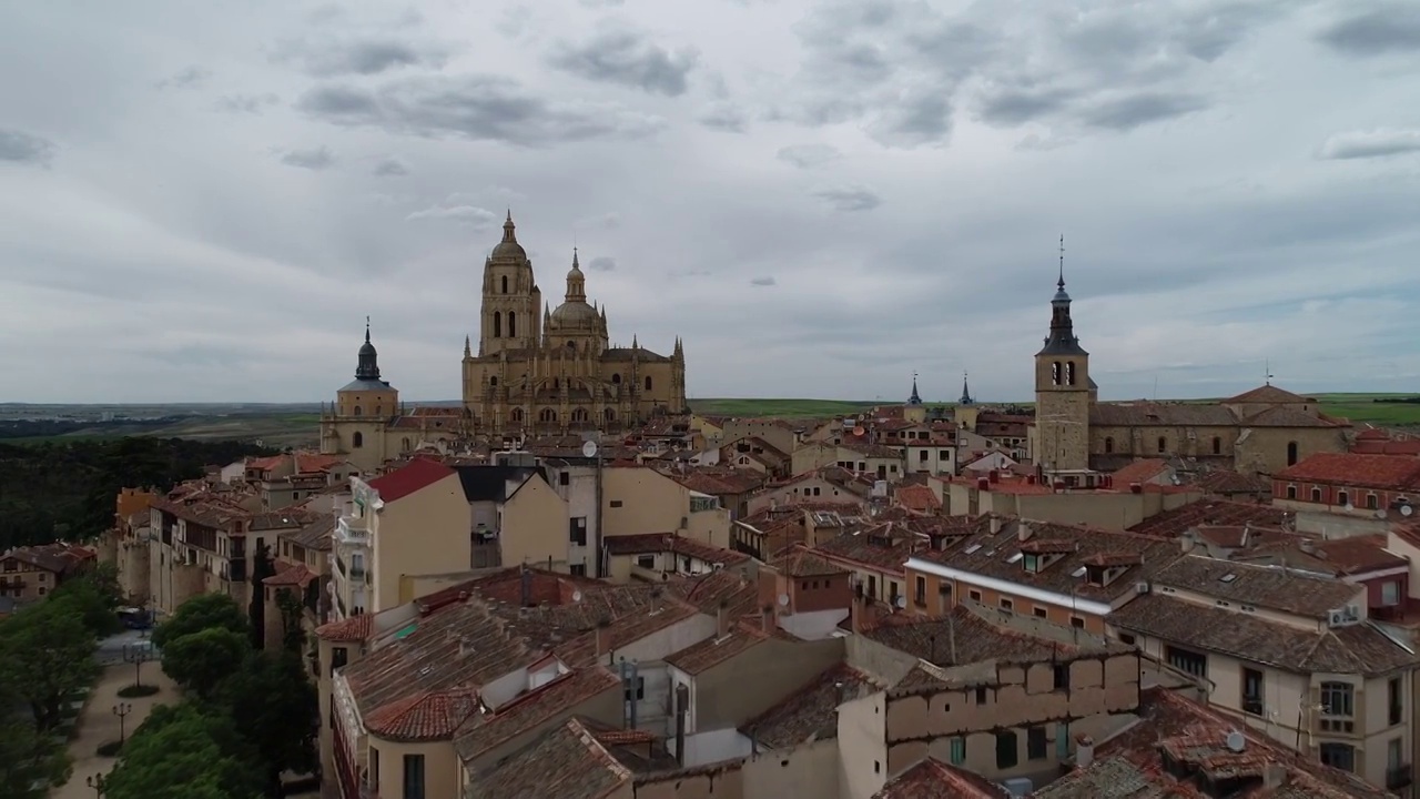 西班牙古城托莱多城市景观航拍视频素材