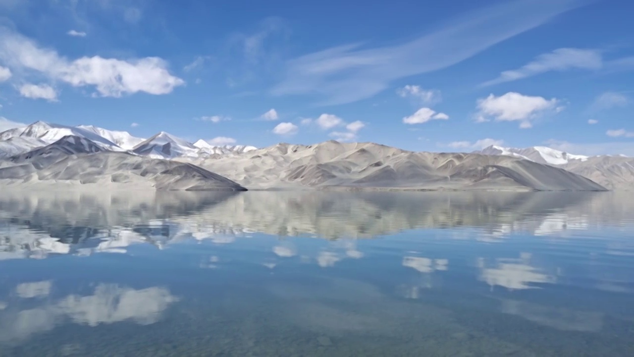 新疆帕米尔高原白沙湖视频素材