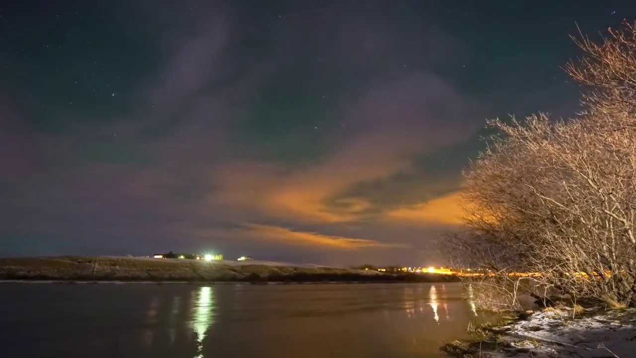 4K延时摄影冰岛河流倒影极光视频素材