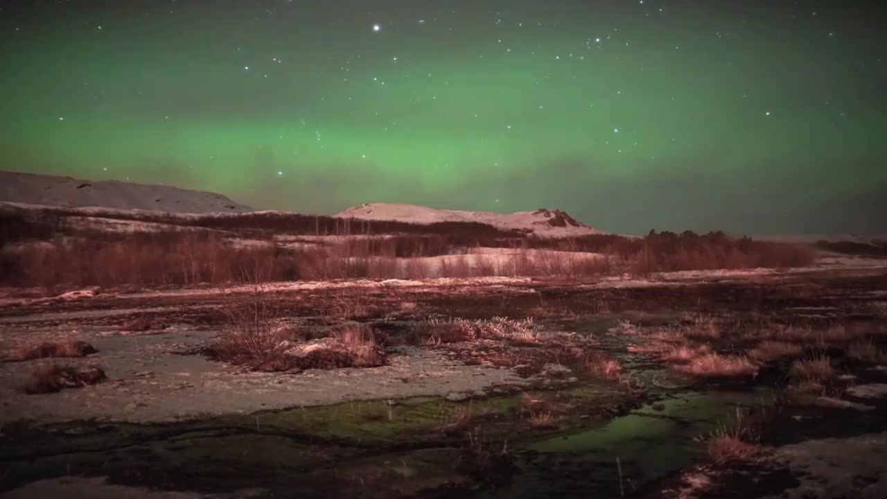 8K延时摄影冰岛间歇泉极光视频素材