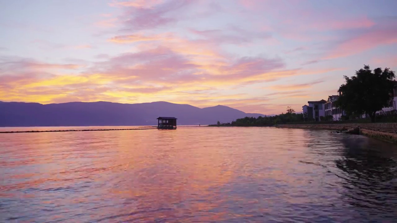 大理洱海的日出美景视频素材