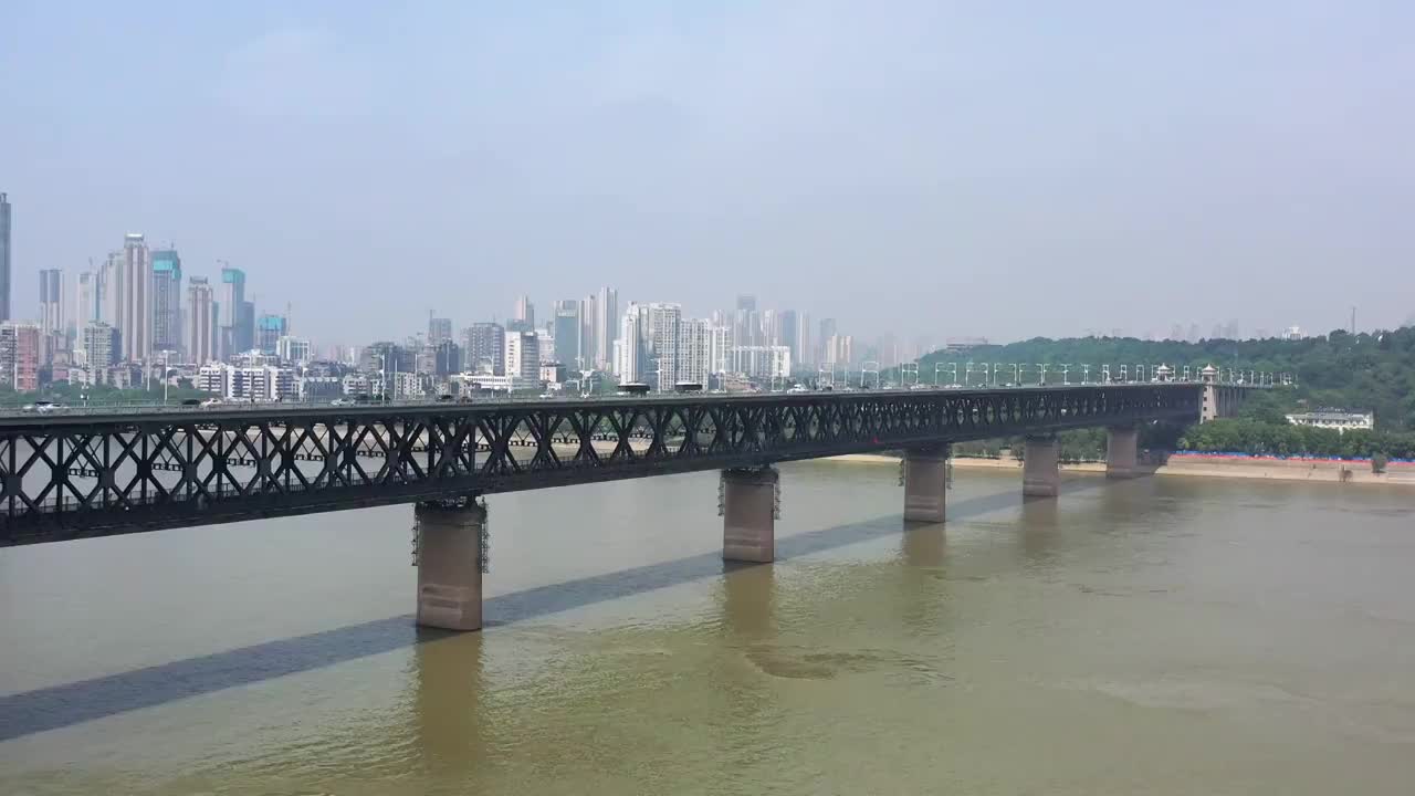 武汉长江大桥航拍4K视频视频下载