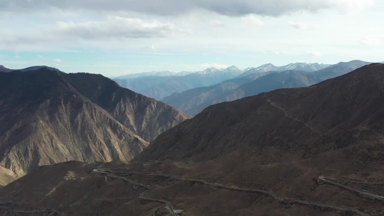 西藏昌都：怒江72拐及业拉山视频素材
