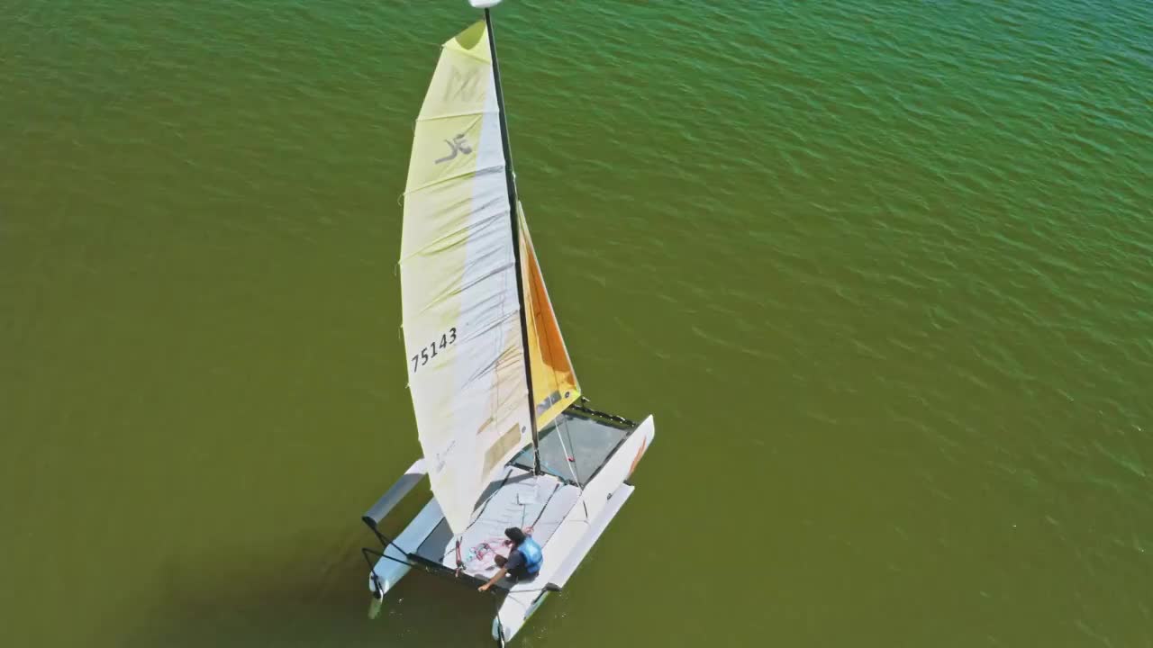 海边帆船冲浪视频下载