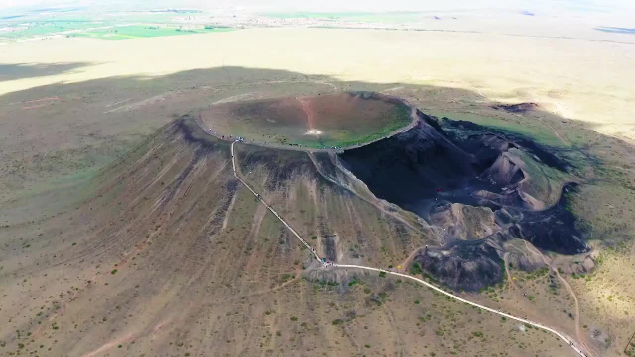 内蒙古乌兰察布乌兰哈达火山群航拍视频素材