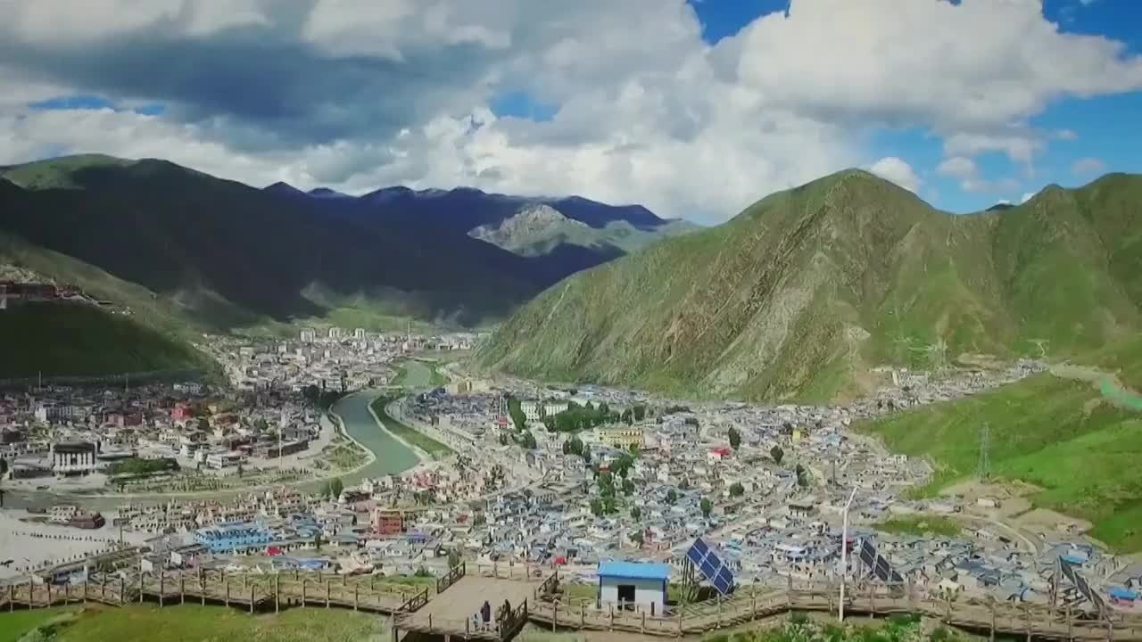 青海省玉树城镇景观航拍视频素材