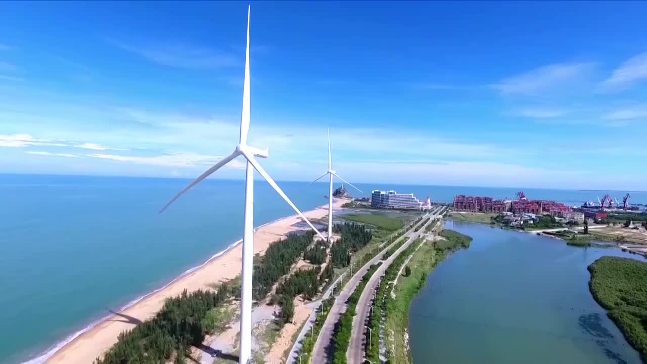 中国海南省风力涡轮机航拍视频素材