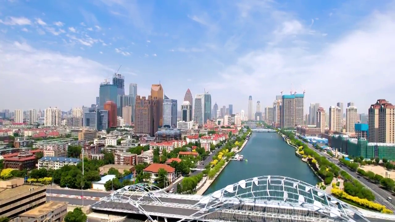 中国天津海河和直沽桥城市天际线航拍视频素材