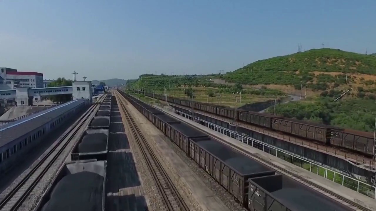 中国山西大同煤炭运输线航拍视频素材
