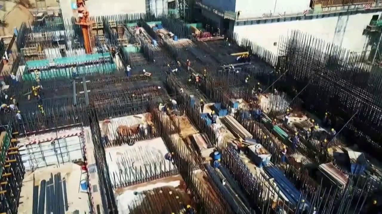 辽宁省葫芦岛市在建设中的核电站航拍视频素材