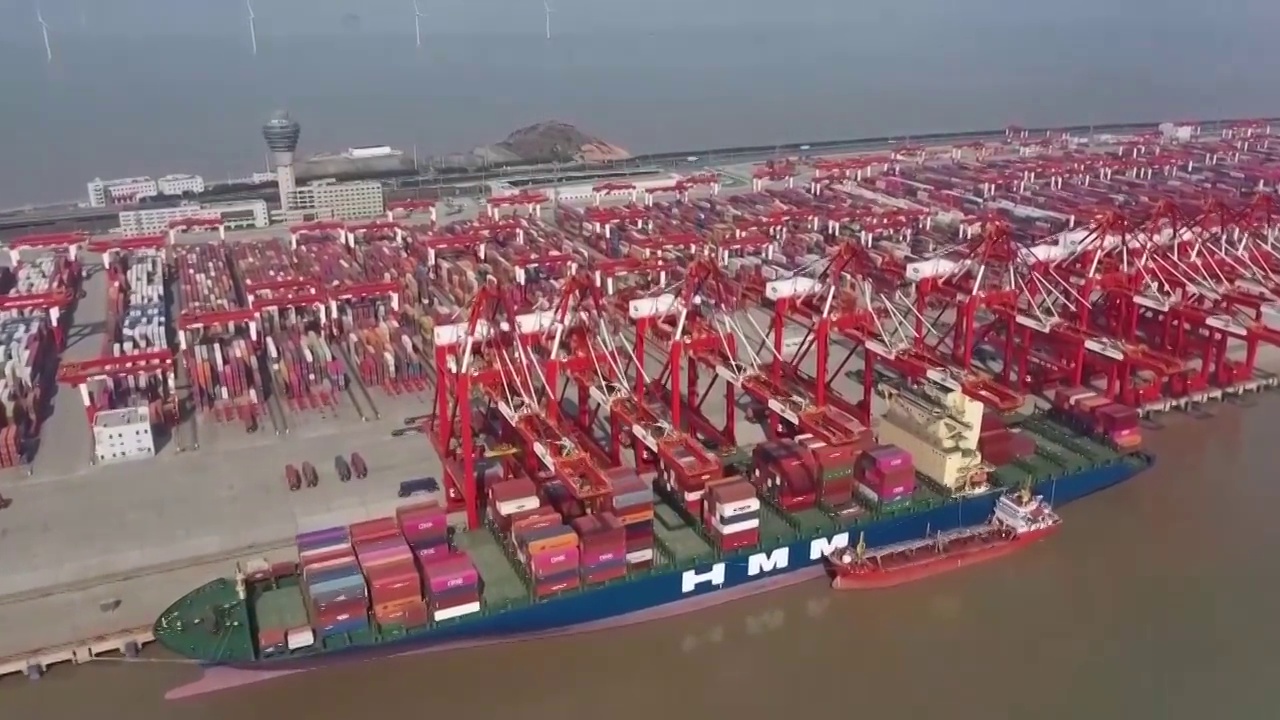 上海集装箱船航拍视频素材