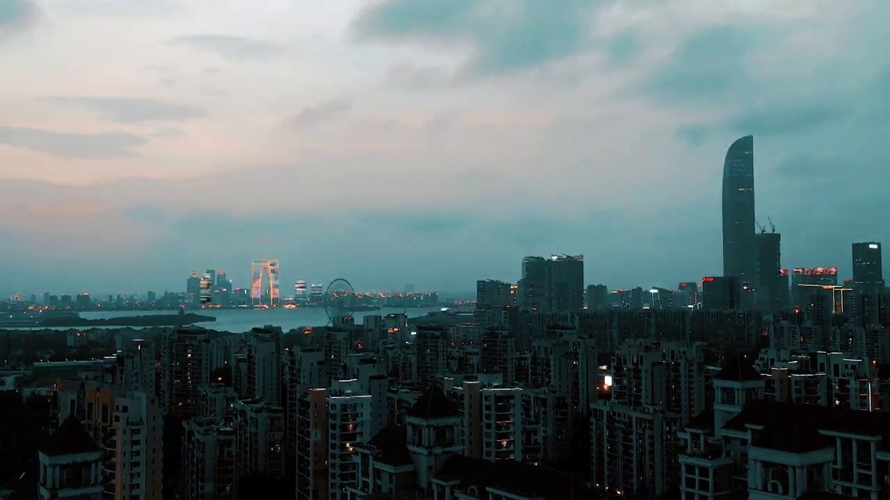烟花台风过后的苏州金鸡湖航拍延时视频素材