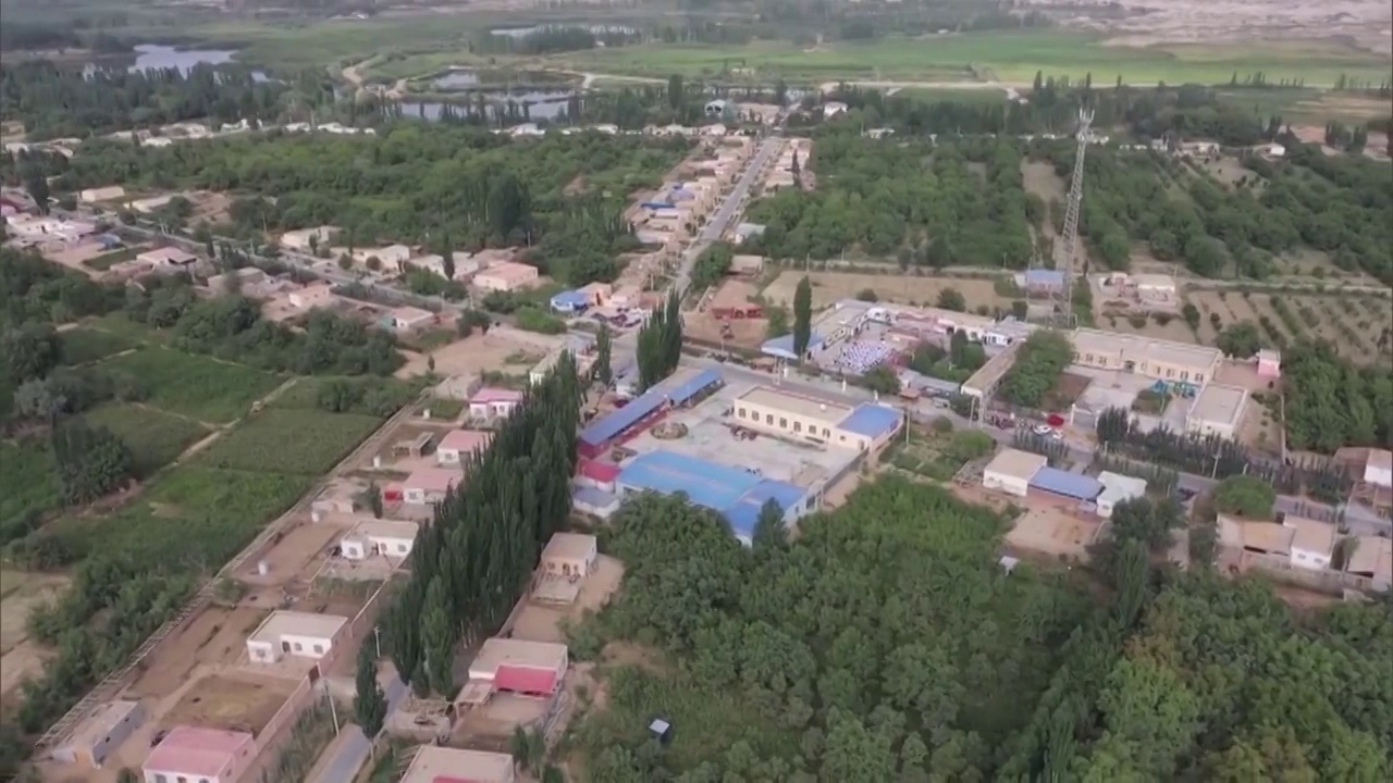新疆维吾尔自治区乡村景观航拍视频素材