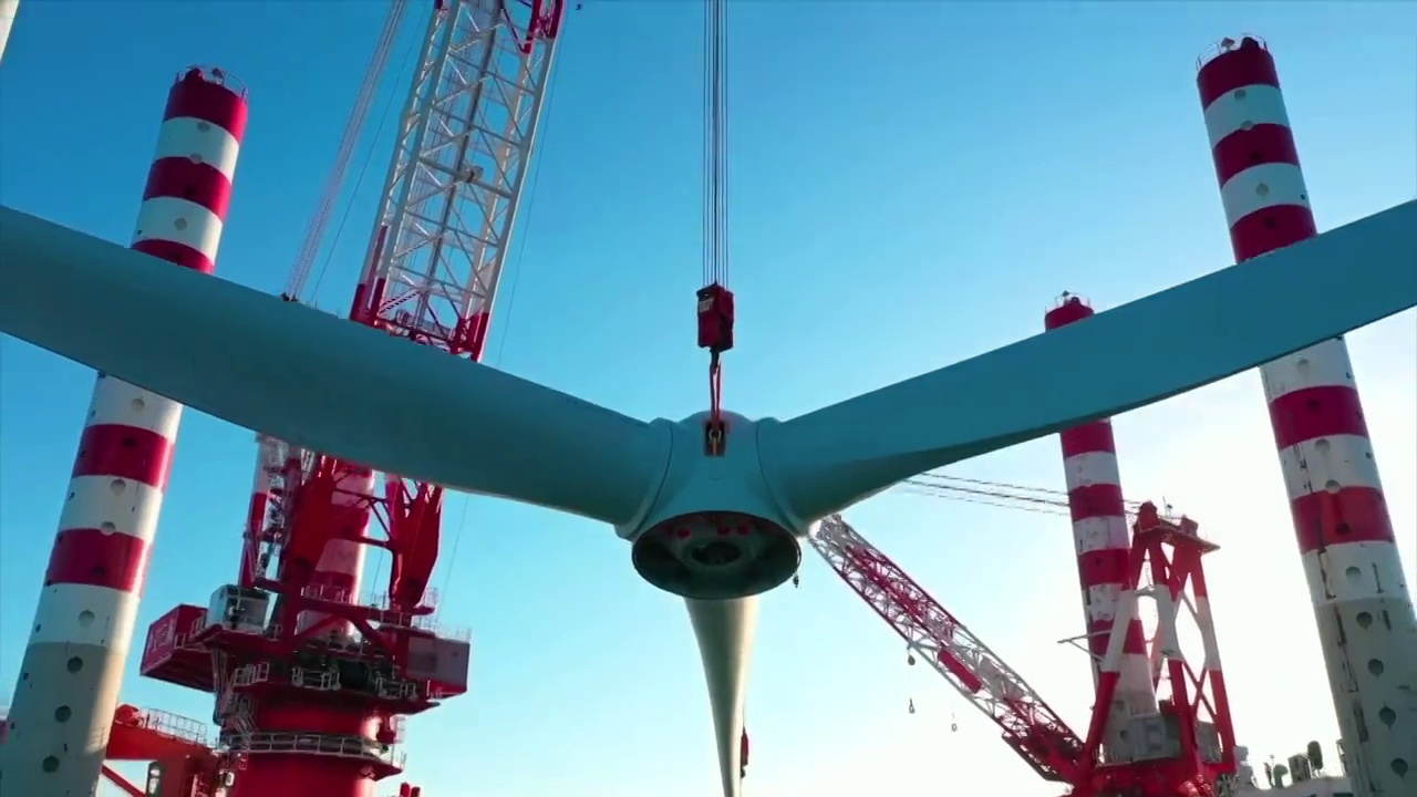 中国的风力涡轮机视频素材