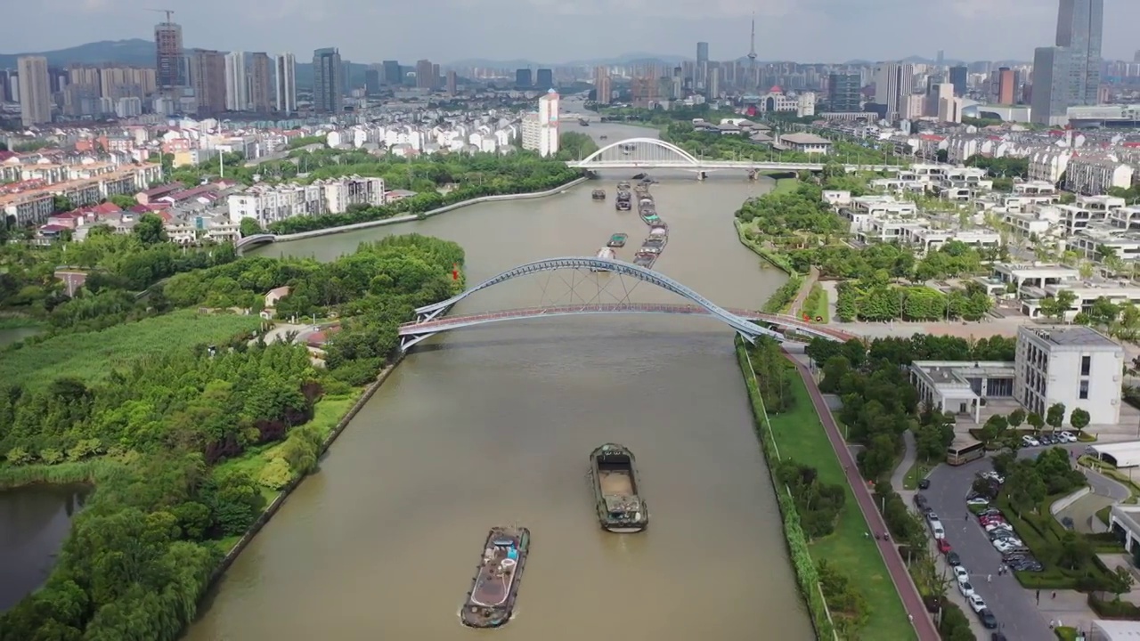 京杭大运河苏州段风光航拍4K视频视频下载
