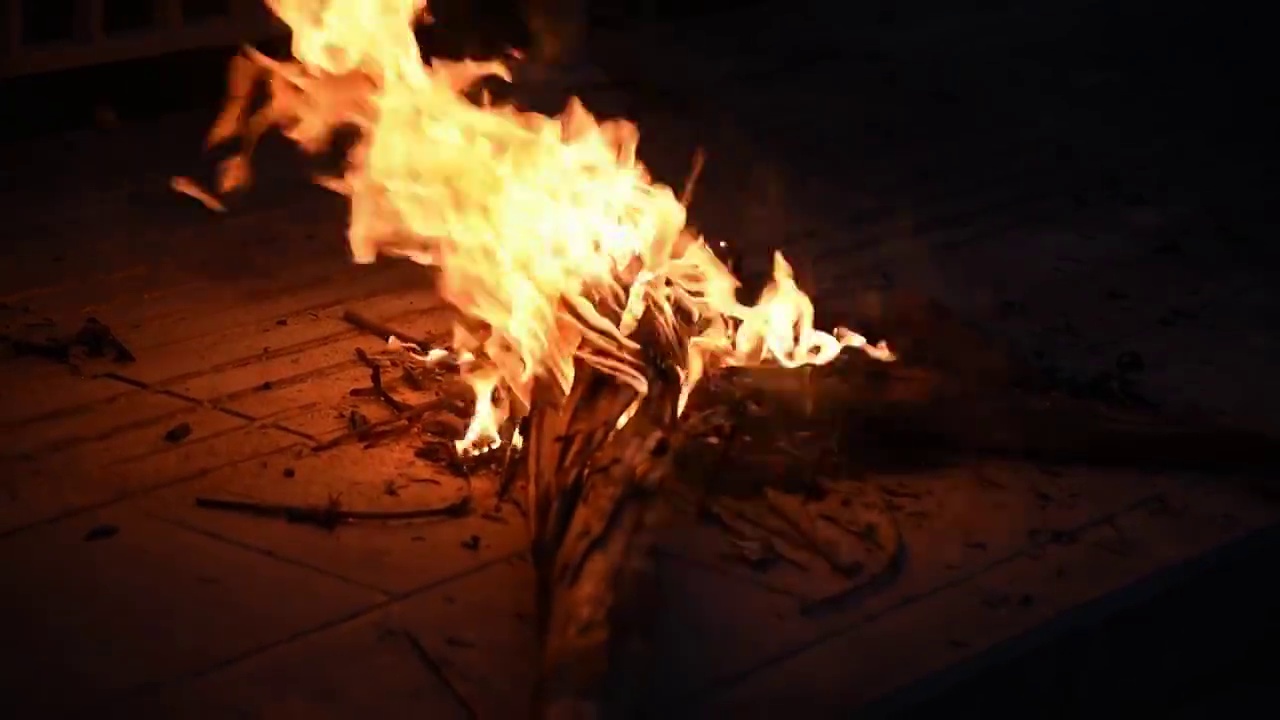 火把节燃烧的篝火视频素材