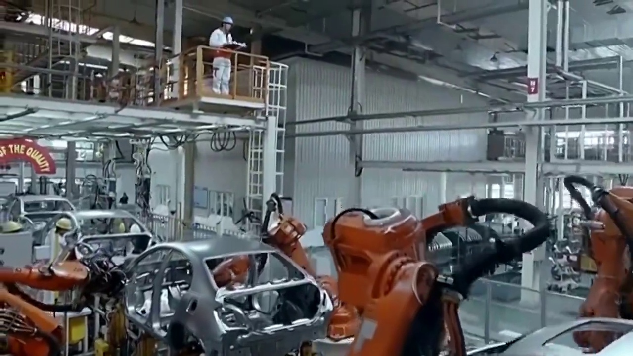 中国工厂生产线实景拍摄视频素材