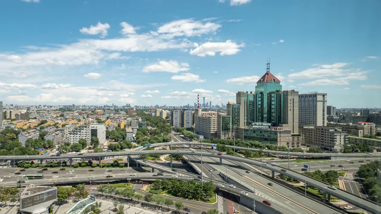 立秋，北京市西直门立交桥，水晶天城市风光延时视频素材