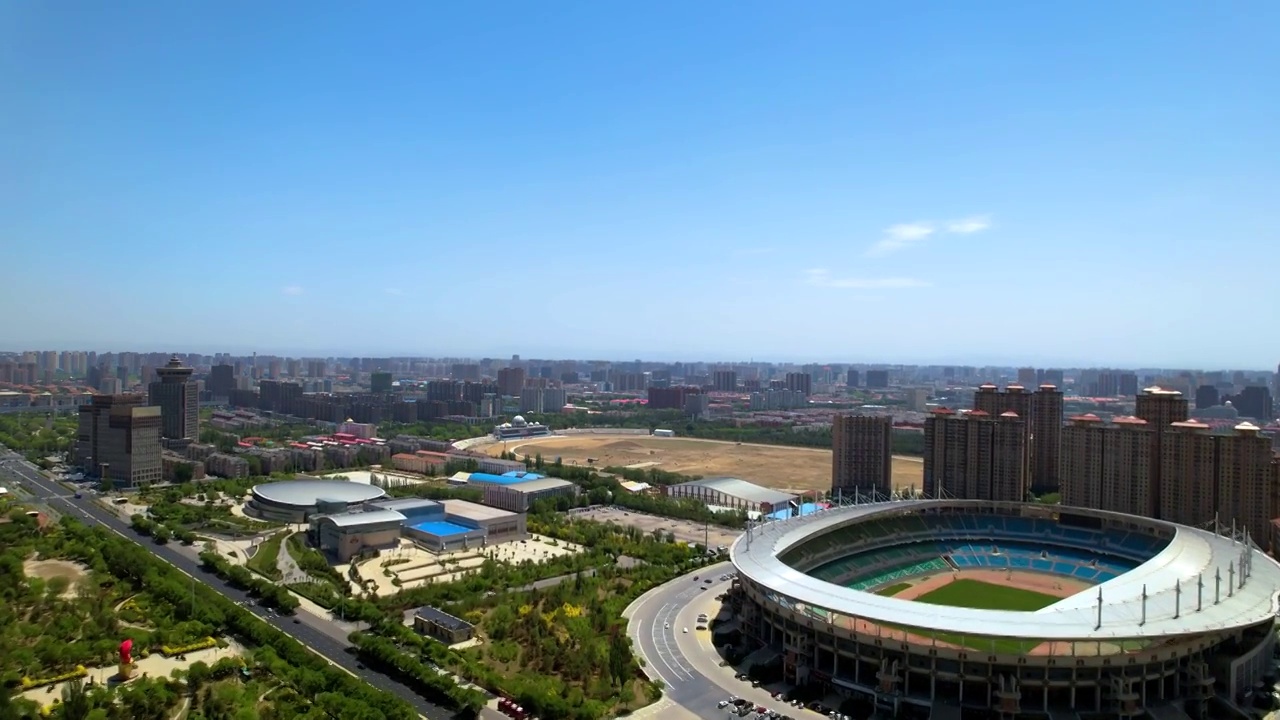 中国内蒙古呼和浩特呼和浩特体育场航拍视频素材