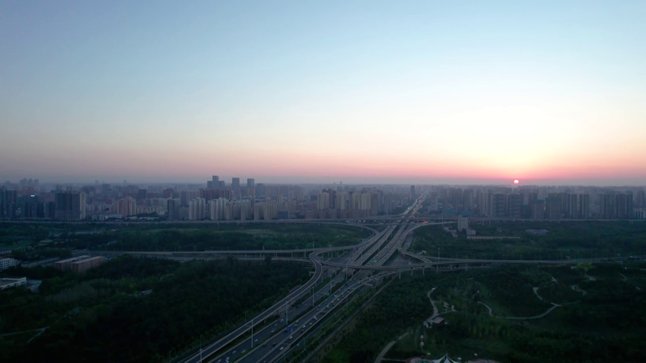 中国河南郑州航拍城市日落风光视频素材