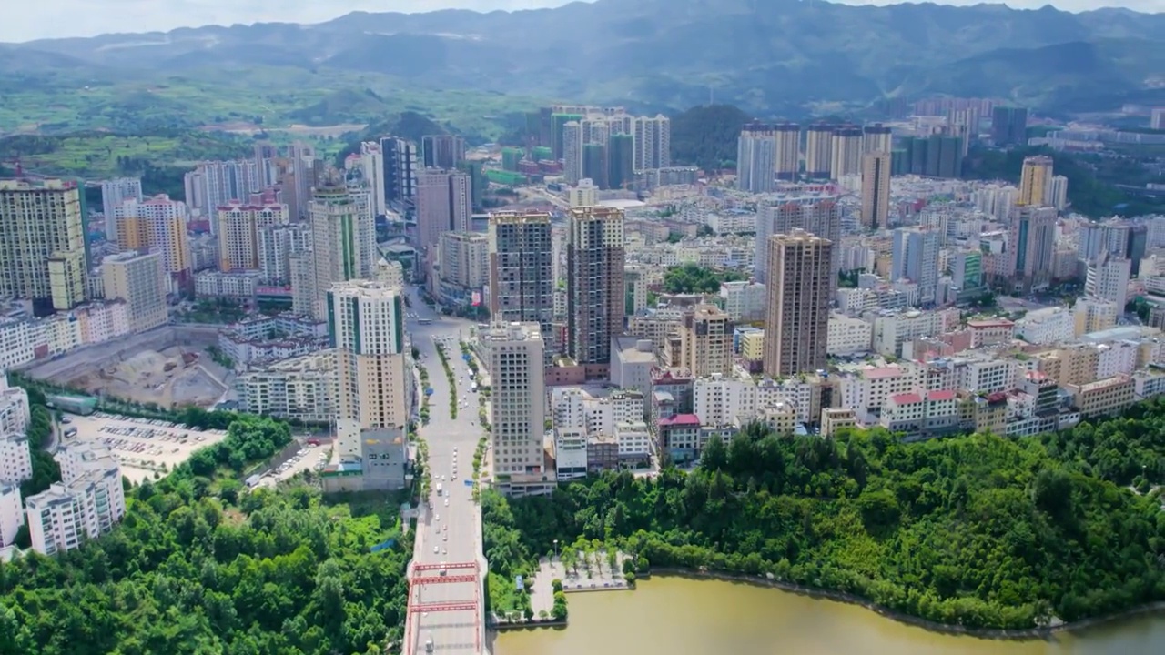 航拍贵州省盘州市城市风光风景视频素材