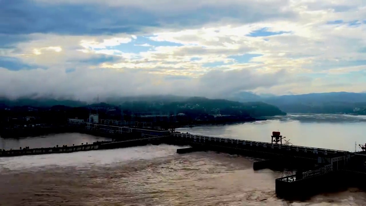 湖北宜昌葛洲坝固定机位广角延时摄影视频素材