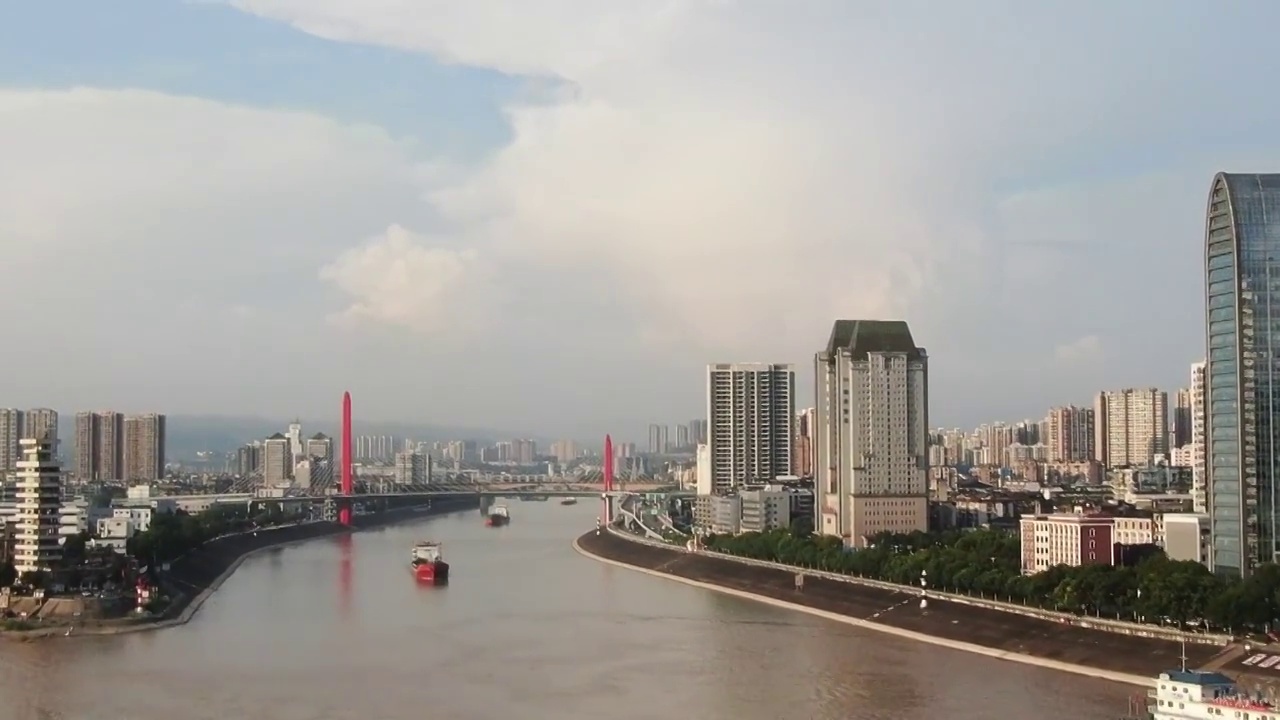 湖北宜昌长江沿岸的城市风光江景航拍视频素材