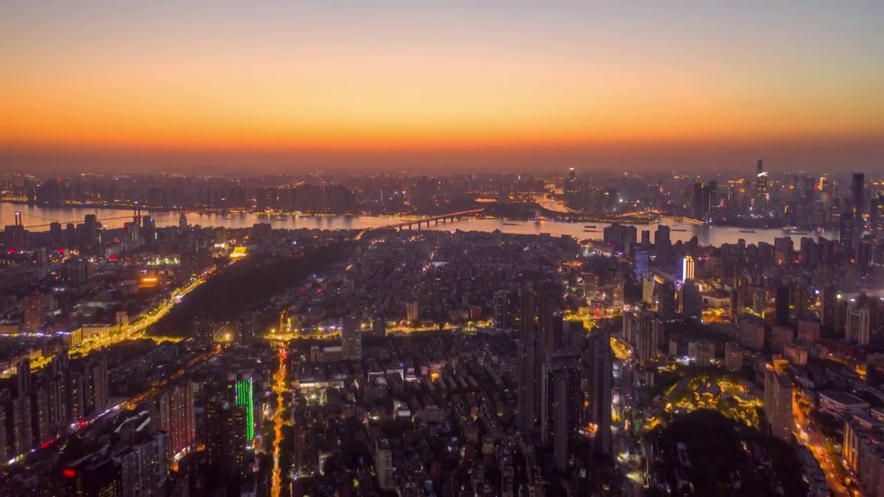 武汉长江沿岸城市天际线航拍视频素材