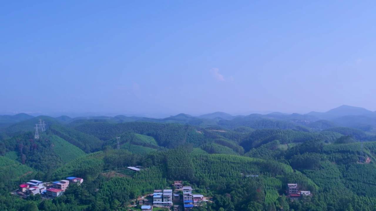 中国广西南宁郊野乡村青山全景风光视频素材