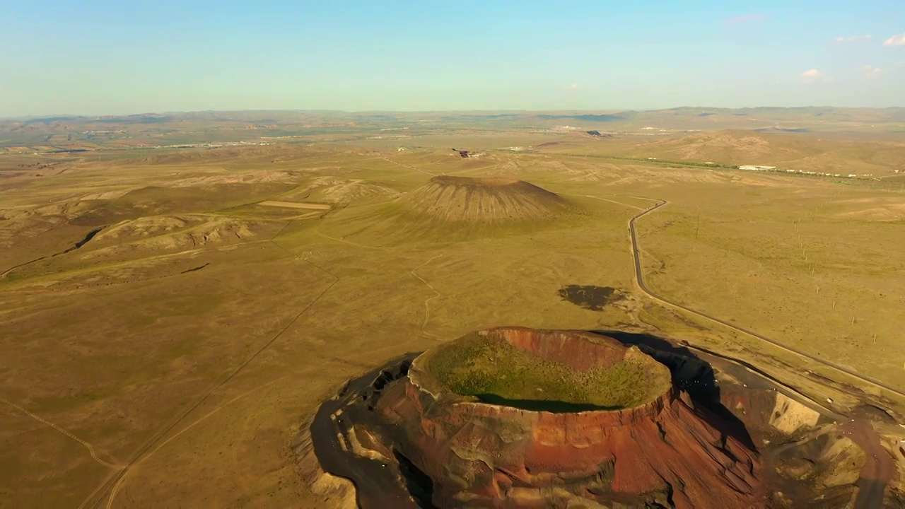 航拍秋天阳光下内蒙乌兰哈达火山视频素材