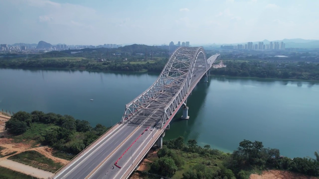 柳州白露大桥城市交通车流视频素材