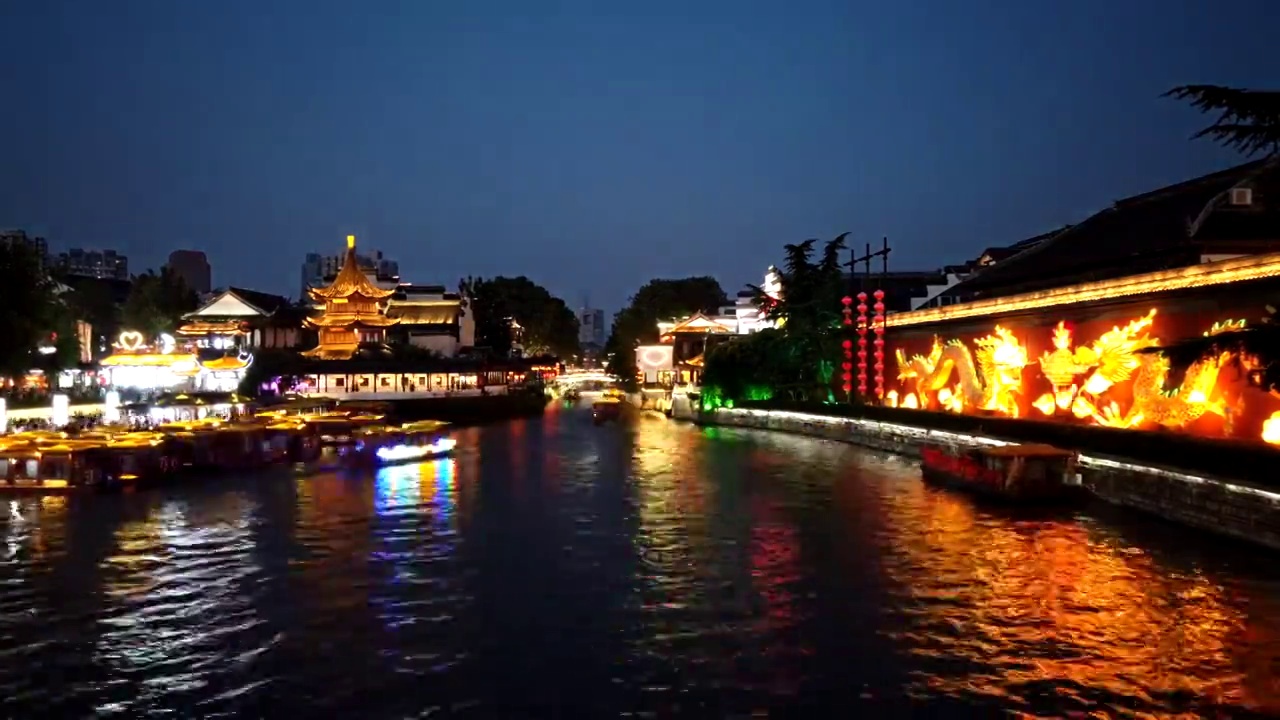 桨声灯影里的南京秦淮河风光视频素材