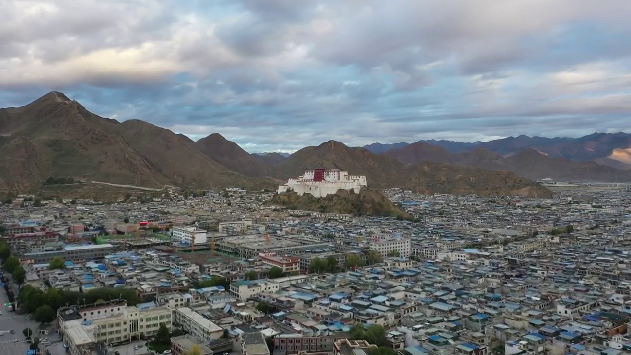西藏日喀则城市风光4K航拍视频下载
