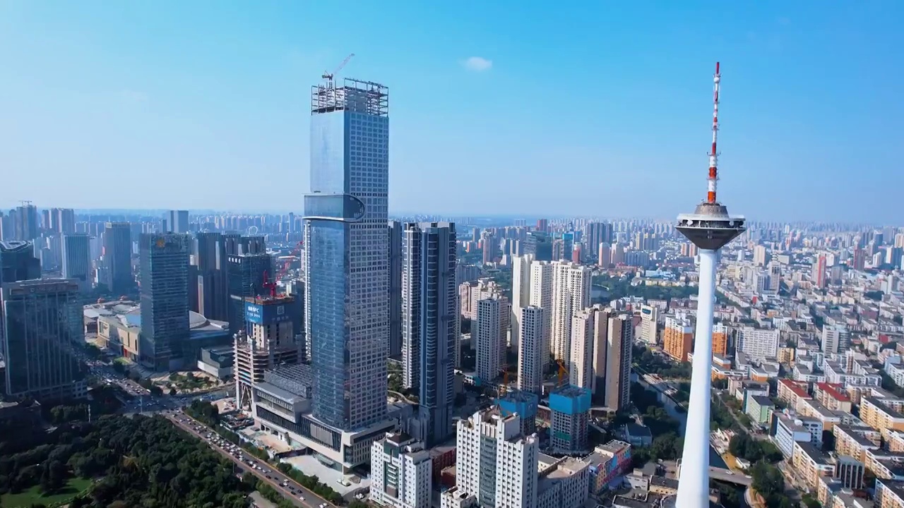 中国辽宁沈阳彩电塔城市CBD航拍风光视频素材