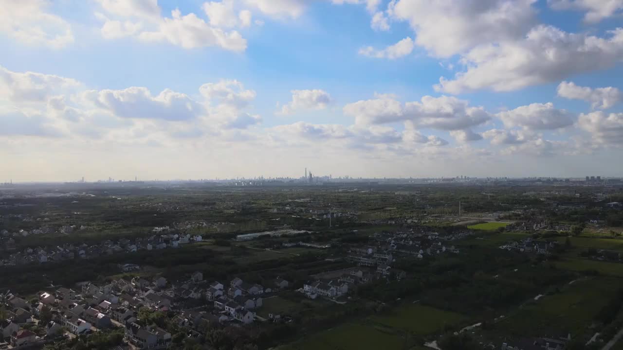 航拍上海蓝天白云视频素材