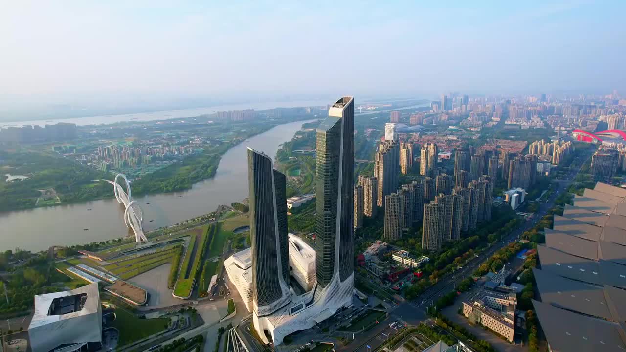 中国江苏南京南京青奥中心和南京眼大桥城市天际线航拍风光视频素材