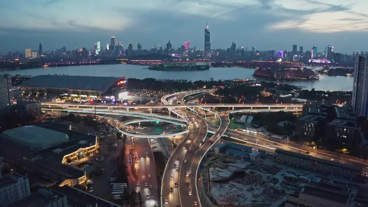 车水马龙繁华的南京城市夜景视频素材
