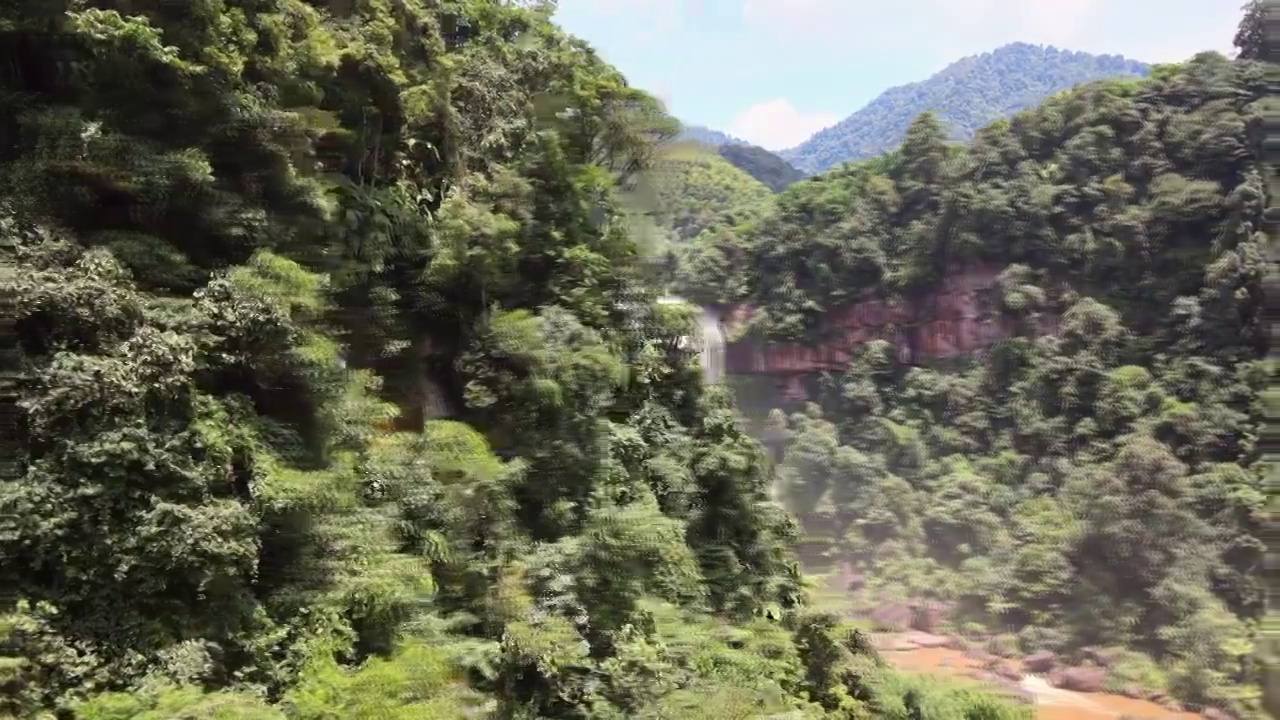 航拍贵州省赤水市赤水大瀑布视频素材